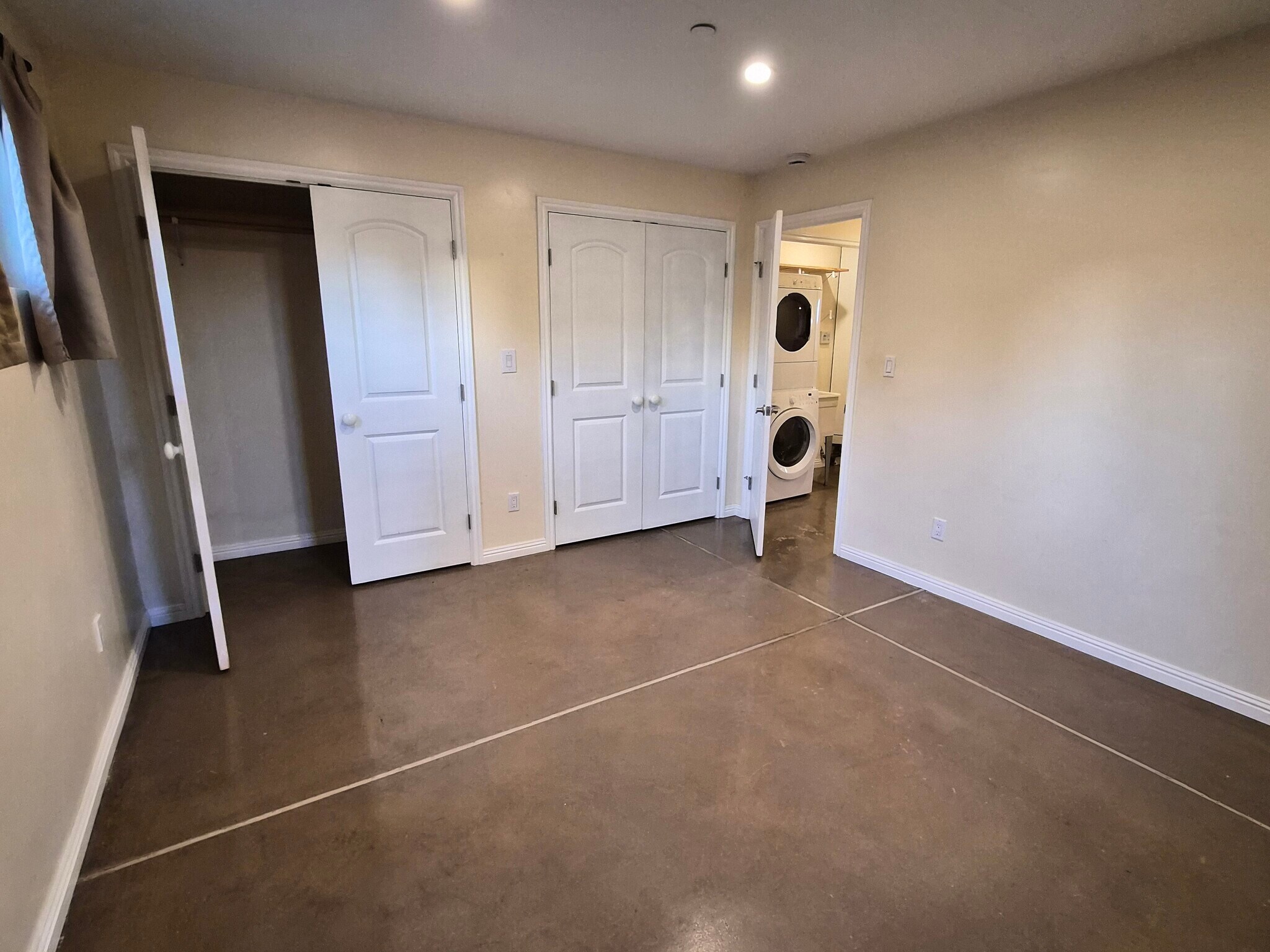 Building Photo - 3 Gonzales St