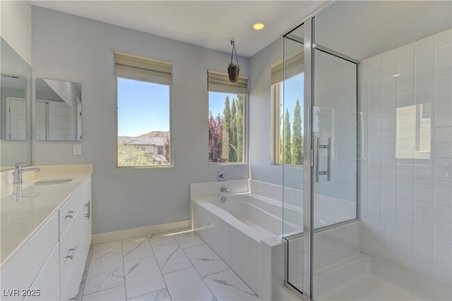 Building Photo - 11377 Gravitation Dr
