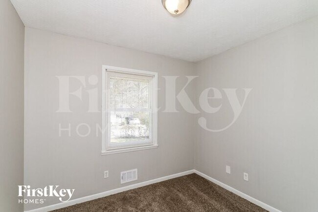 Building Photo - 143 Andover Dr