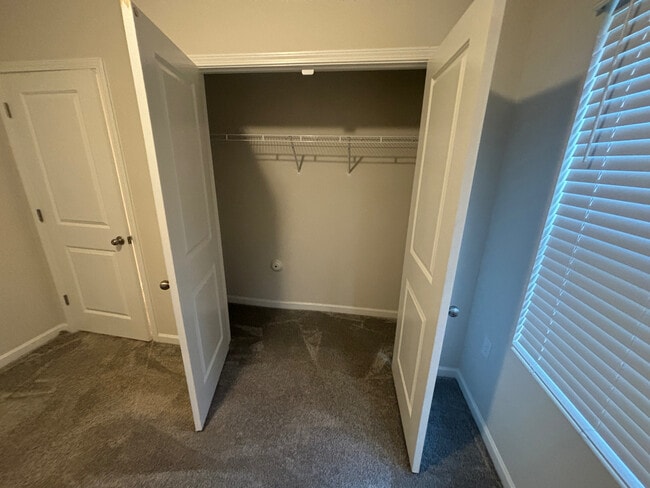 Building Photo - Room in House on Collaborative Wy