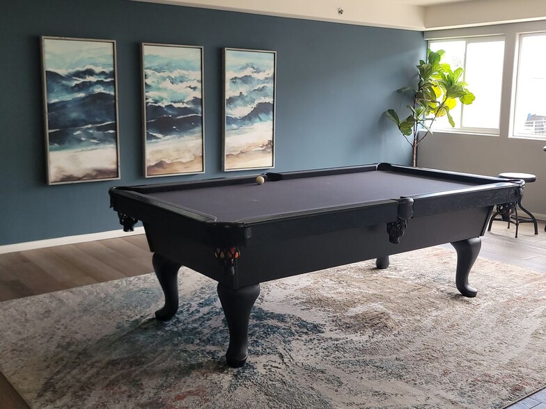 Building Photo - 1021 Scott St