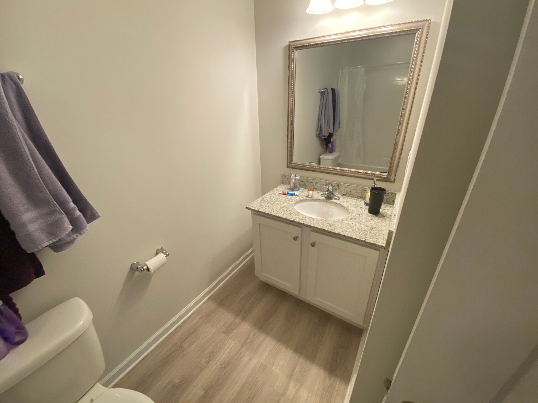 Building Photo - 1112 Sapphire Dr