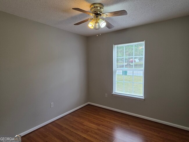 Building Photo - 200 Deer Rd