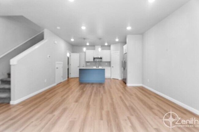 Building Photo - 16314 NE 20th St