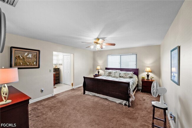 Building Photo - 1203 SW 48th Terrace
