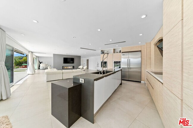 Building Photo - 849 Glenmere Way