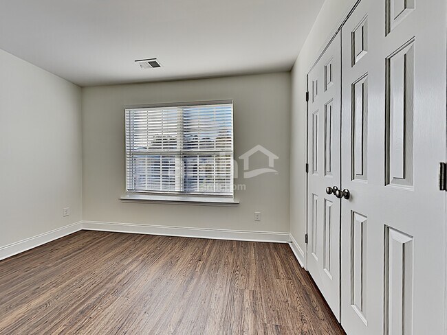 Building Photo - 309 Old Stone Ct