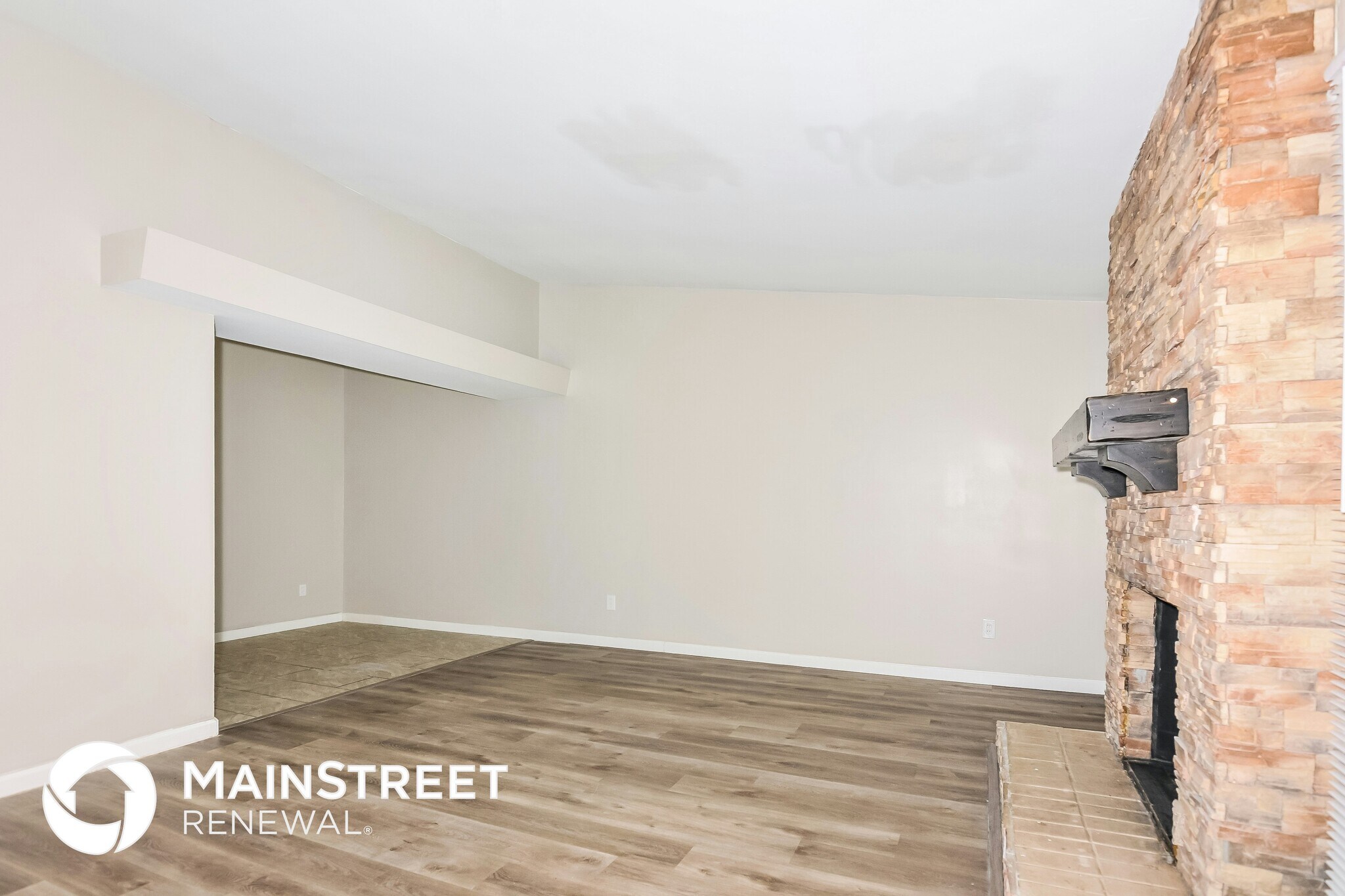 Building Photo - 2280 St Catherine St