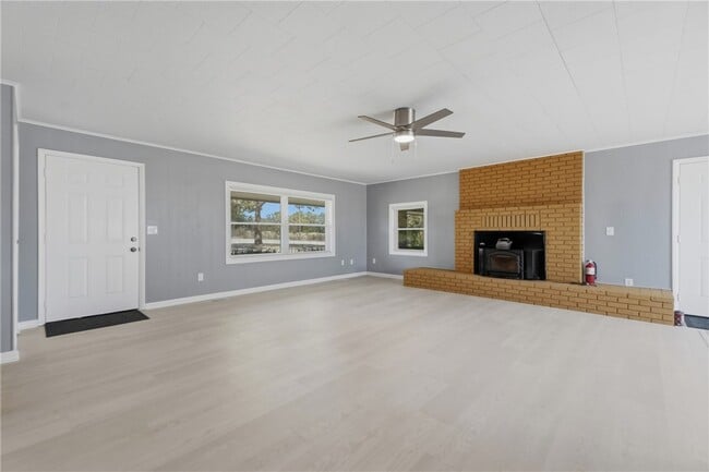 Building Photo - 15099 AR-72