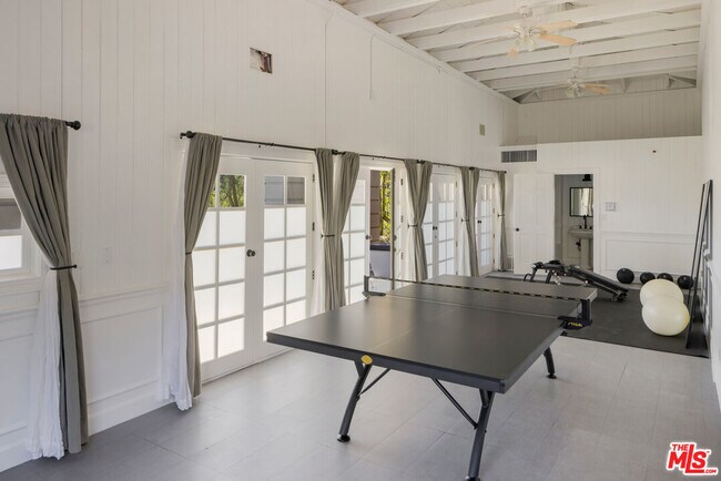 Building Photo - 28600 Pacific Coast Hwy