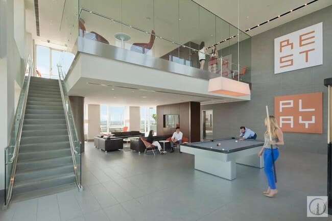 Building Photo - 2 bedroom in Long Island City NY 11101