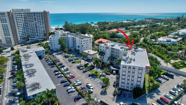 Building Photo - 3181 S Ocean Dr