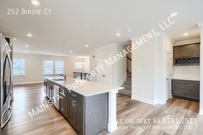 Building Photo - 252 Birdie Ct