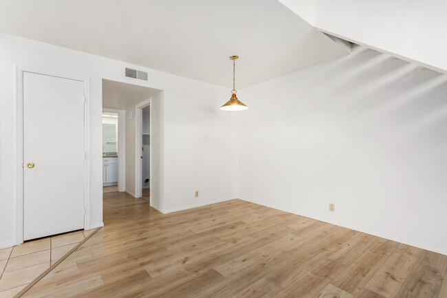 Dining area - 3748 W Carol Ann Way