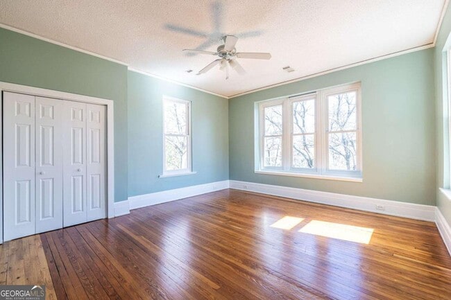 Building Photo - 692 Myrtle St NE