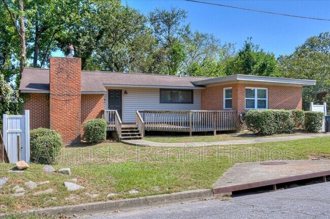 Building Photo - 1436 Spring Hill Terrace