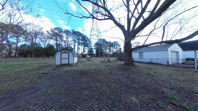 Building Photo - 3 Bedroom 1 Bath Rental Home in Newmarket ...