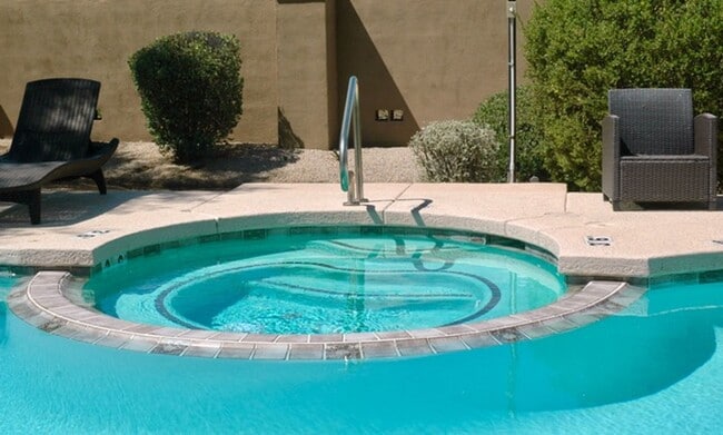 Building Photo - 3 bedroom 2 Bathroom Rancho Verde Del Rio ...