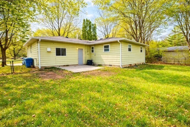 Building Photo - 3608 Luewan Dr