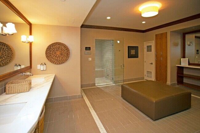 Building Photo - 476 Caruso Ave