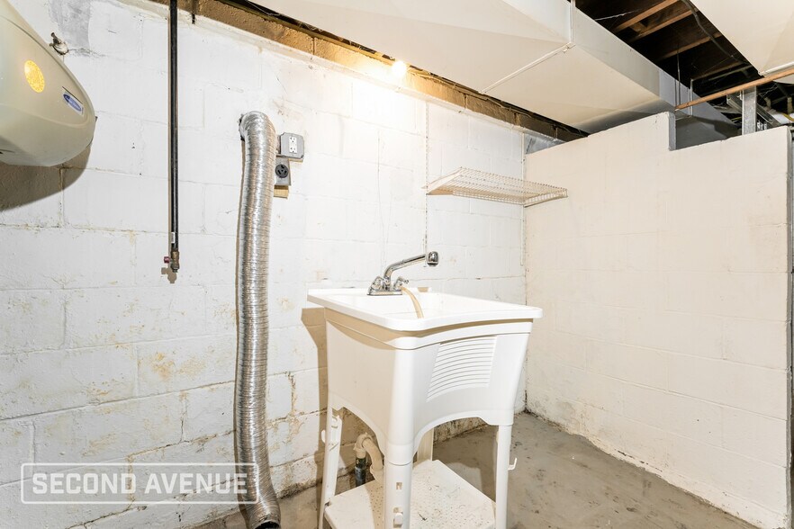 Building Photo - 128 Bellwood Dr