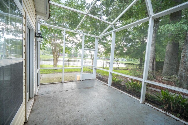 Building Photo - 9301 Markleys Grove Blvd
