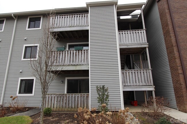 Building Photo - 5015 Ravens Crest Dr