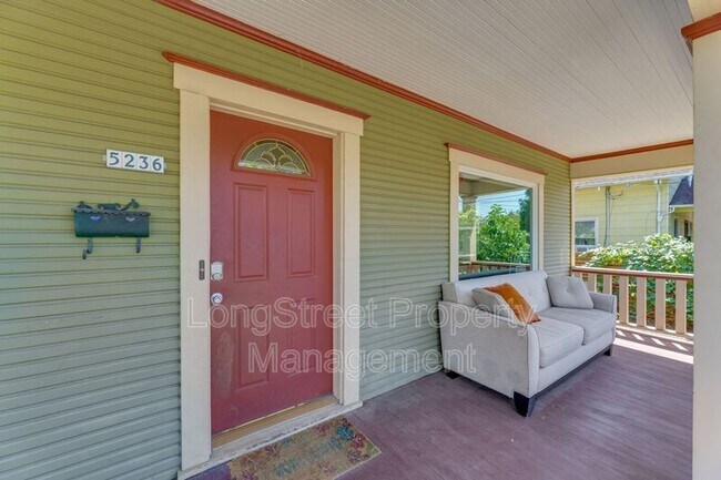 Building Photo - 5236 NE 18th Ave