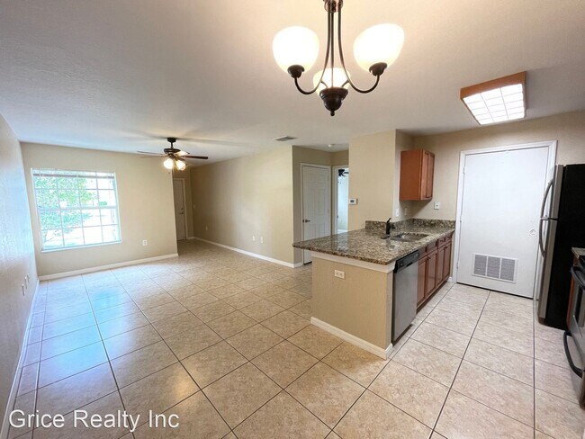 Building Photo - 1 br, 1 bath House - 14880 Pleasant Bay Ln...