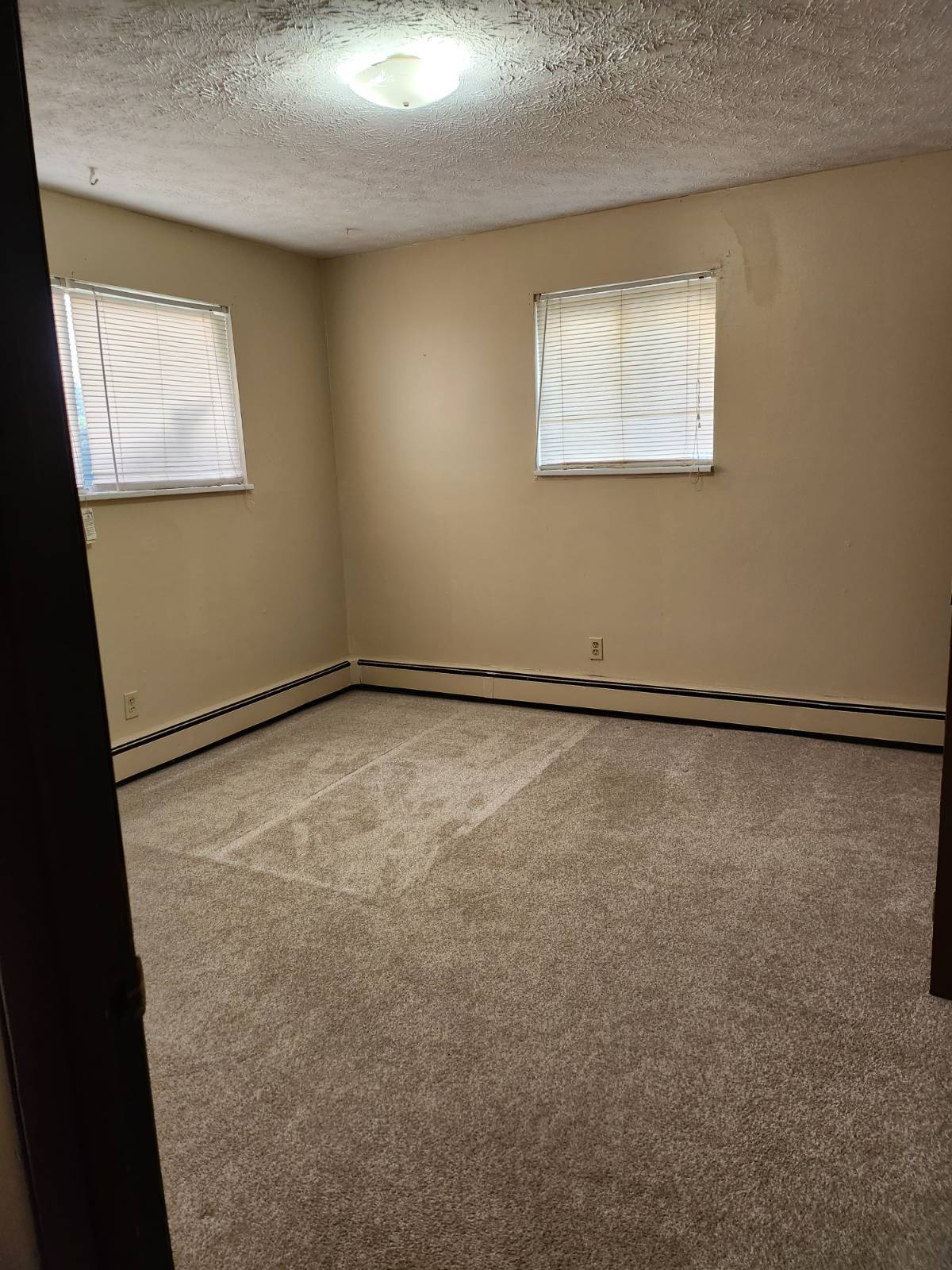 Building Photo - 735 Mauro Cir SE