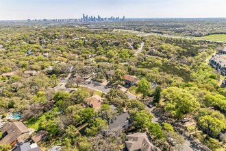 Building Photo - 2100 Apricot Glen Dr