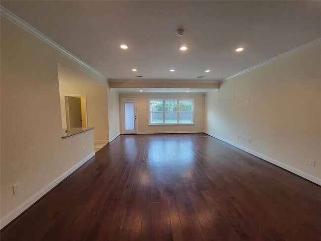 Building Photo - 1007 Blue Willow Dr