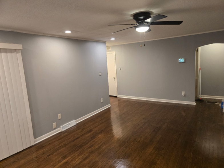 Building Photo - 14616 State St