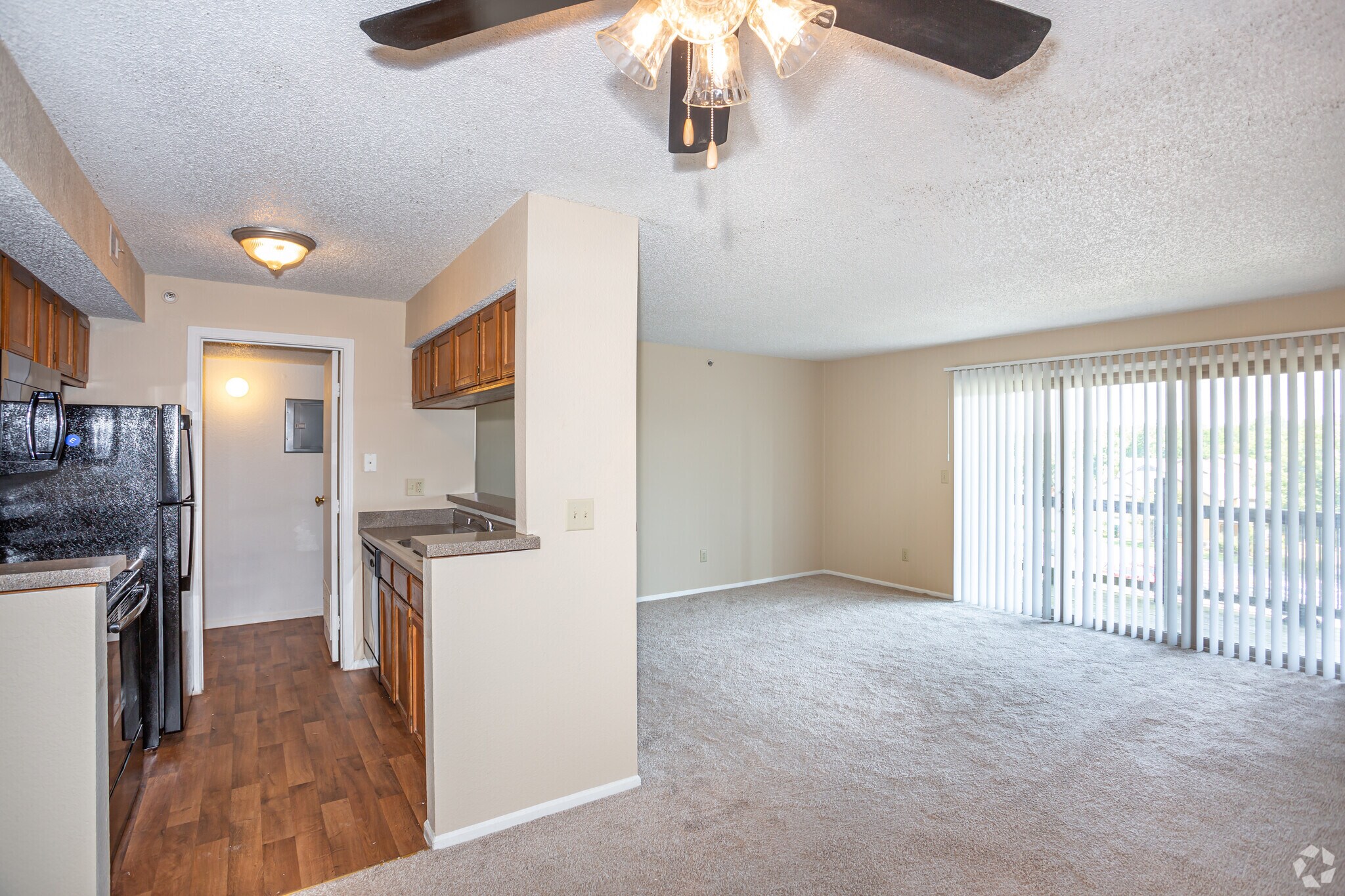 Leawood At State Line 2140 W 137th Ter Leawood KS 66224 Apartment