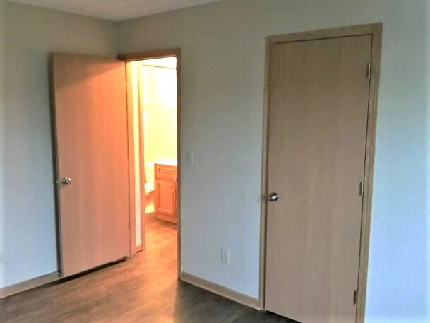 Building Photo - 35 Wrens Nest Ct