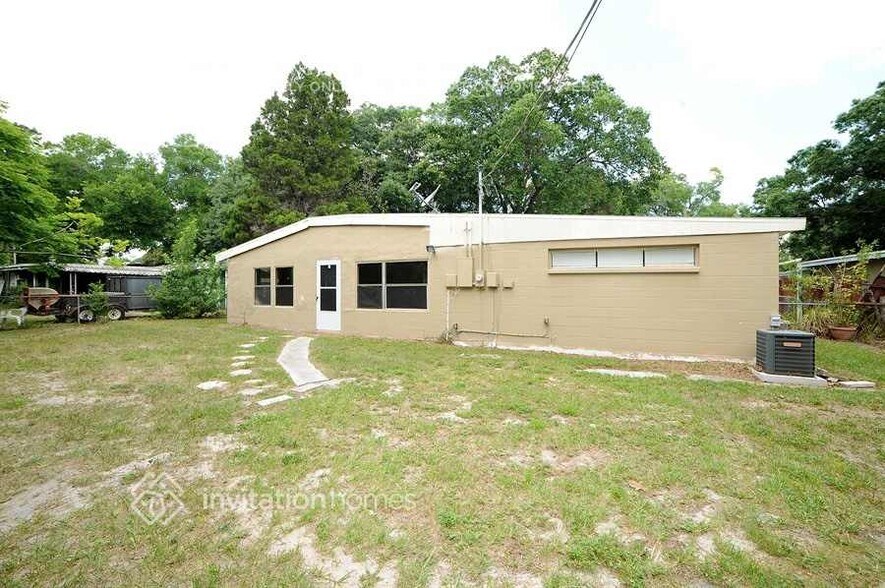 Building Photo - 4433 Bass St