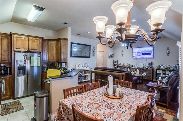 Building Photo - 1120 Whispering Meadows