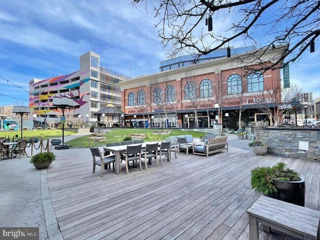 Building Photo - 11801 Rockville Pike