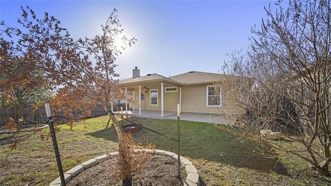 Building Photo - 5825 Nelson Oaks Dr