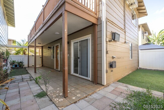 Building Photo - $3800 /3 Bed / 2 Bath / 3 Parking in Ewa B...