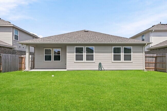 Building Photo - 8427 Bay Rdg Cir