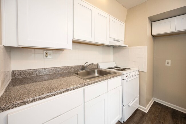 Interior Photo - Welcome home to Walnut Terrace!