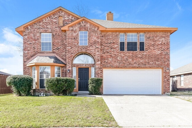 Building Photo - 5909 Iris Dr