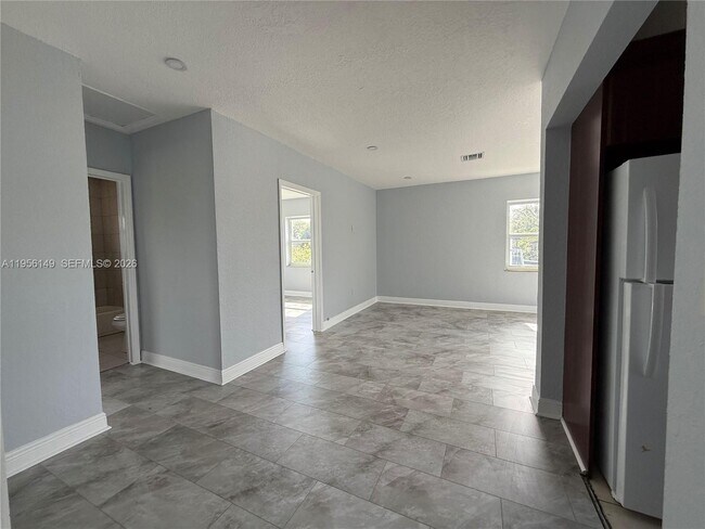 Building Photo - 2311 NW 15th St