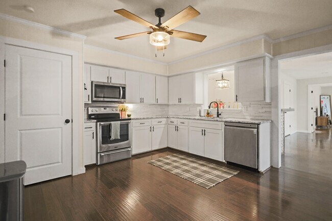 Building Photo - 4302 42nd St