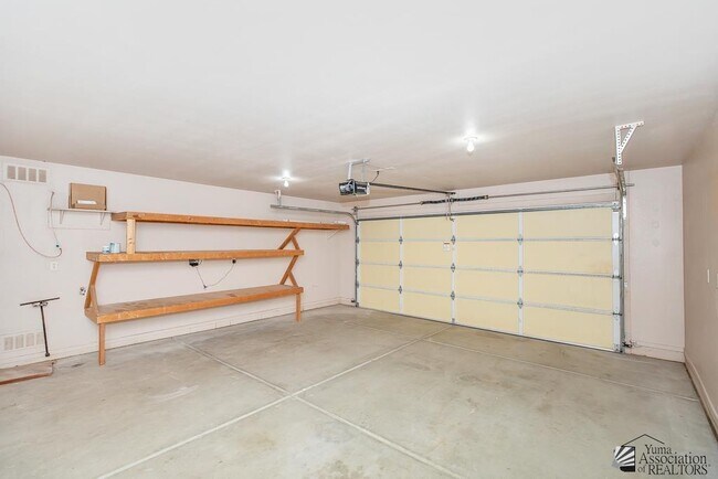 Building Photo - 11149 E 26th St