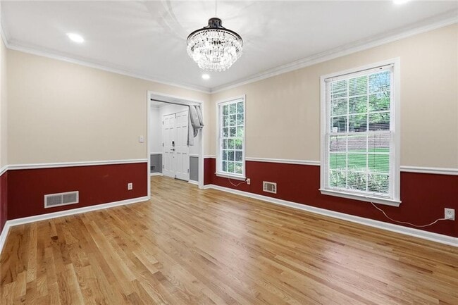 Building Photo - 3731 Dunwoody Club Dr