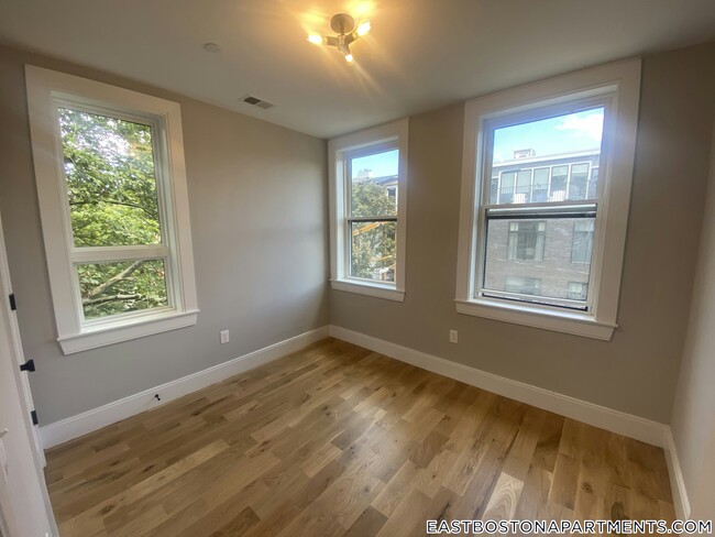 Building Photo - 66 Lubec St