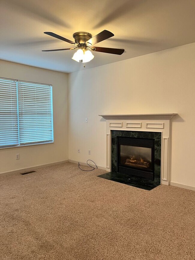 Building Photo - 55 Monterey Cypress Dr