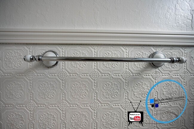 Building Photo - Benicia! Large 2/1 available!